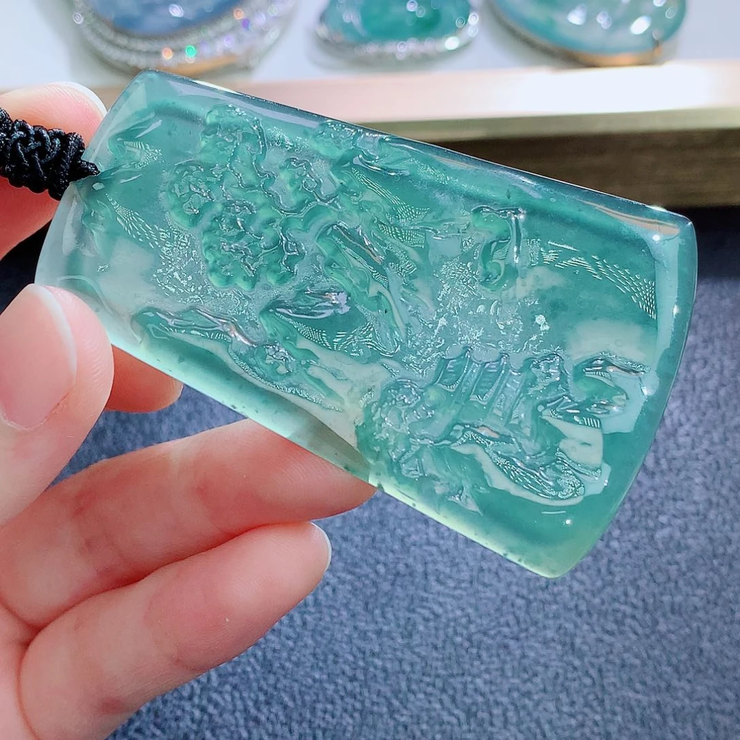 翡翠未镶嵌颈饰翡翠