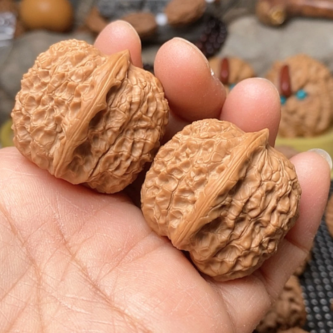 【闪购商品】文玩核桃把件32血麒麟
