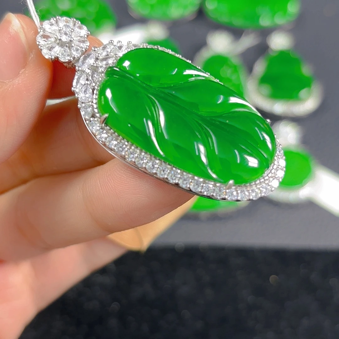 ****见翡翠银S925镶嵌吊坠(不含链)