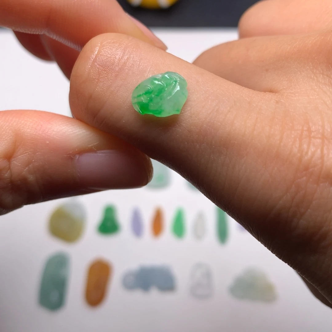 定制翡翠未镶嵌缅甸翡翠A货如意