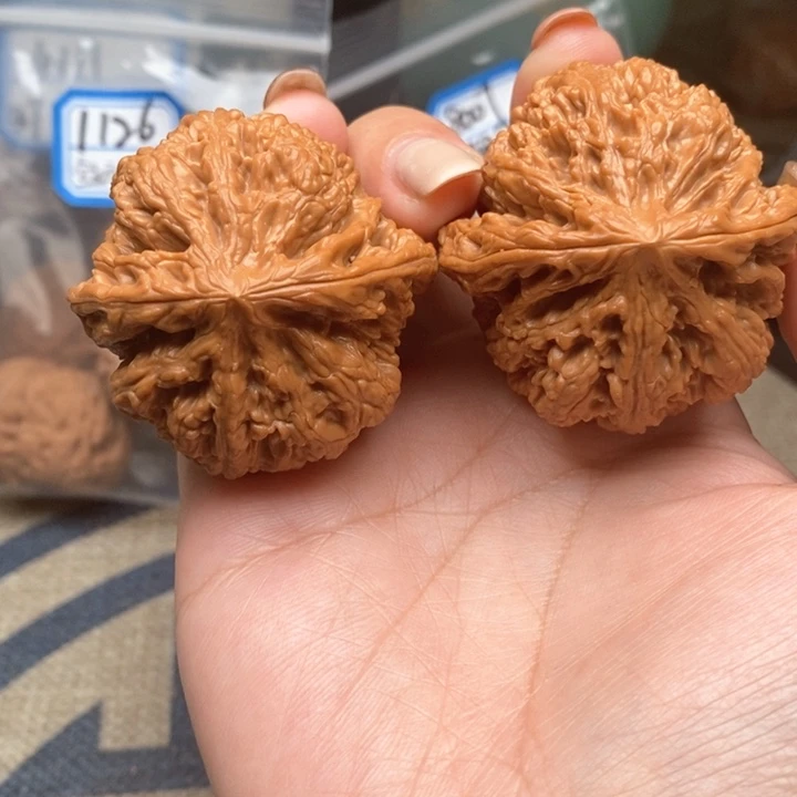 猴头核桃吊坠8002号粗筋45.5，45.43