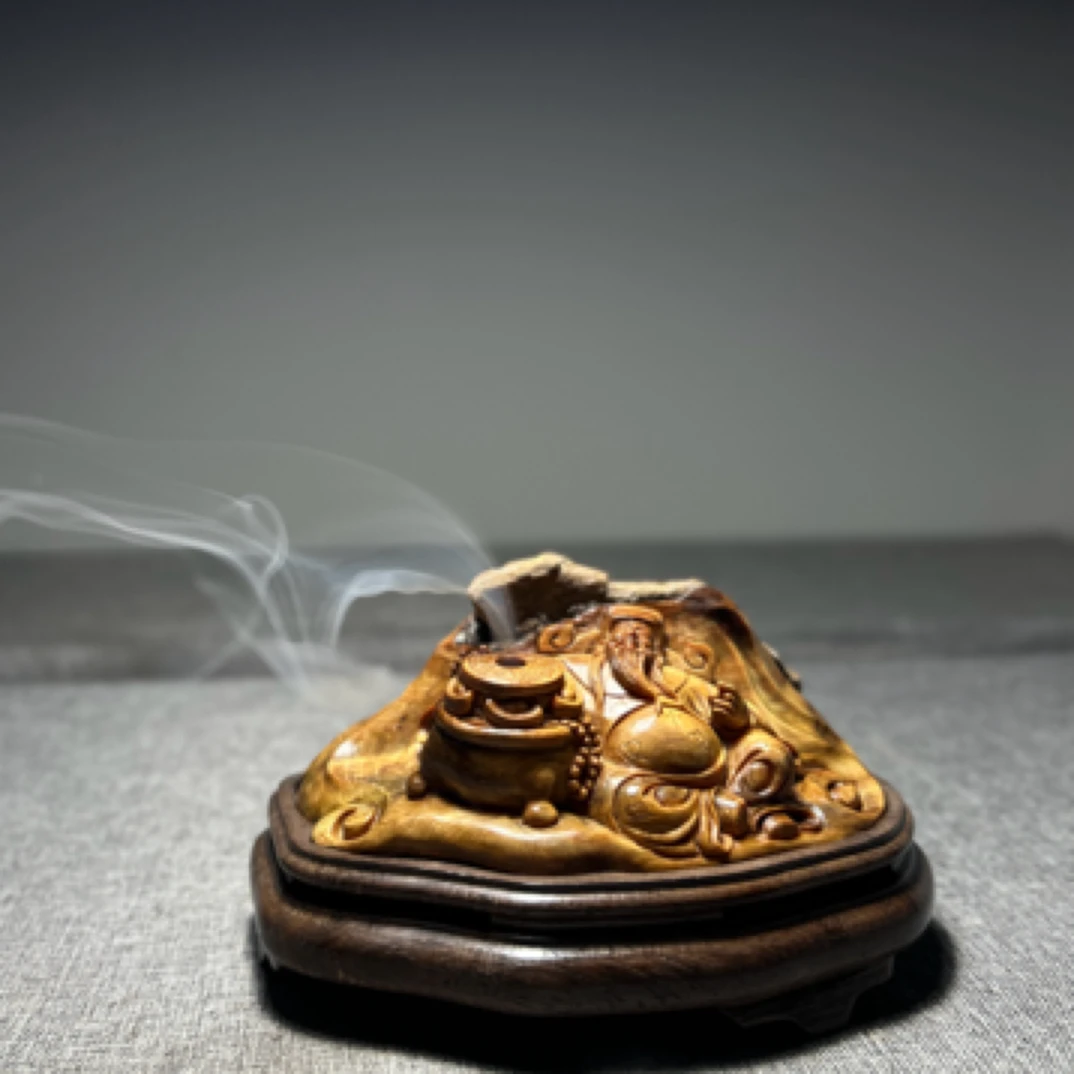 崖柏手工雕刻天然抱石财爷香炉