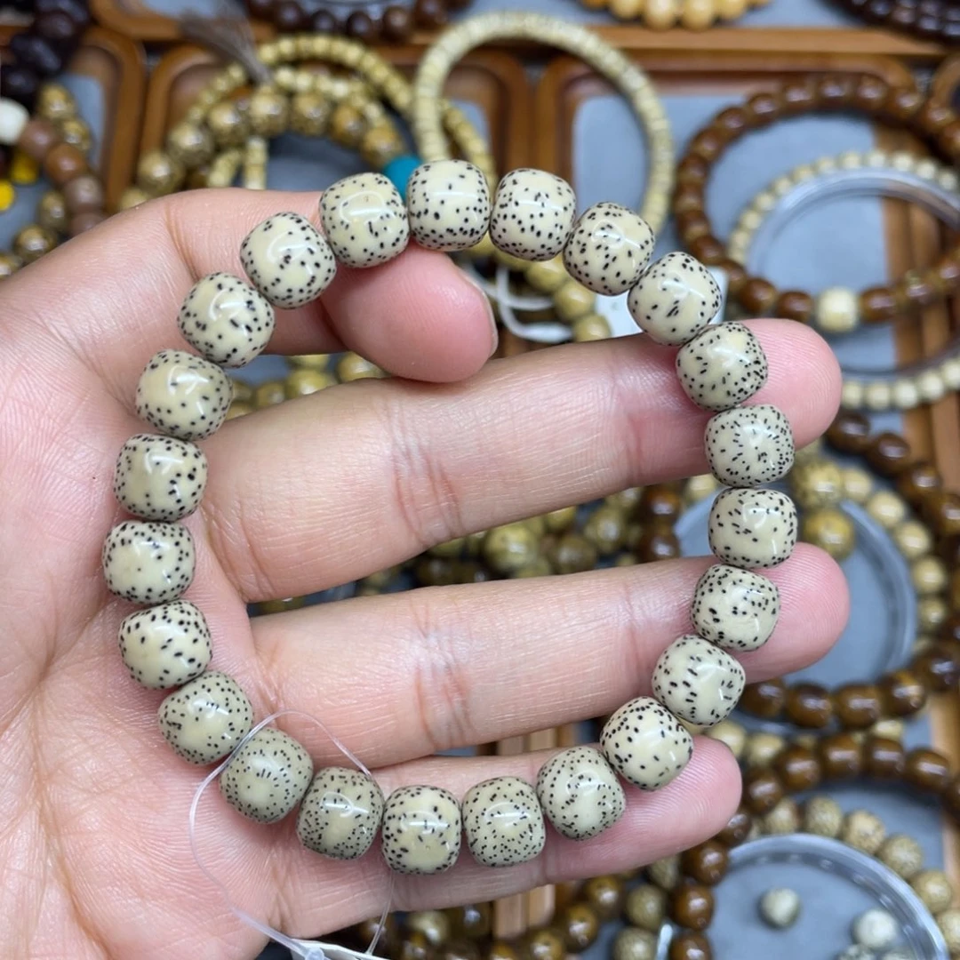 星月菩提手串10*9侧留白石玉料