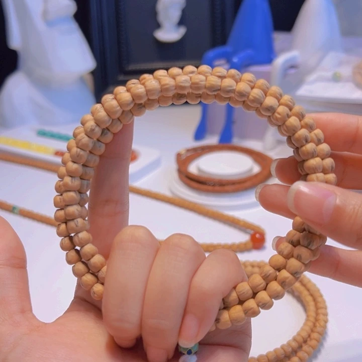 王***X吊坠柏香籽/百香籽