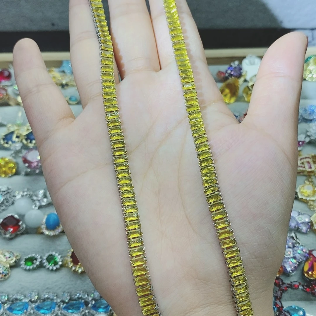 【闪购商品】银S925镶嵌耳饰托帕石