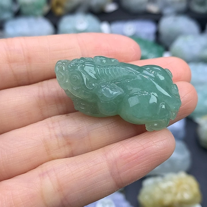 翡翠未镶嵌颈饰天然缅甸A货翡翠貔貅吊坠