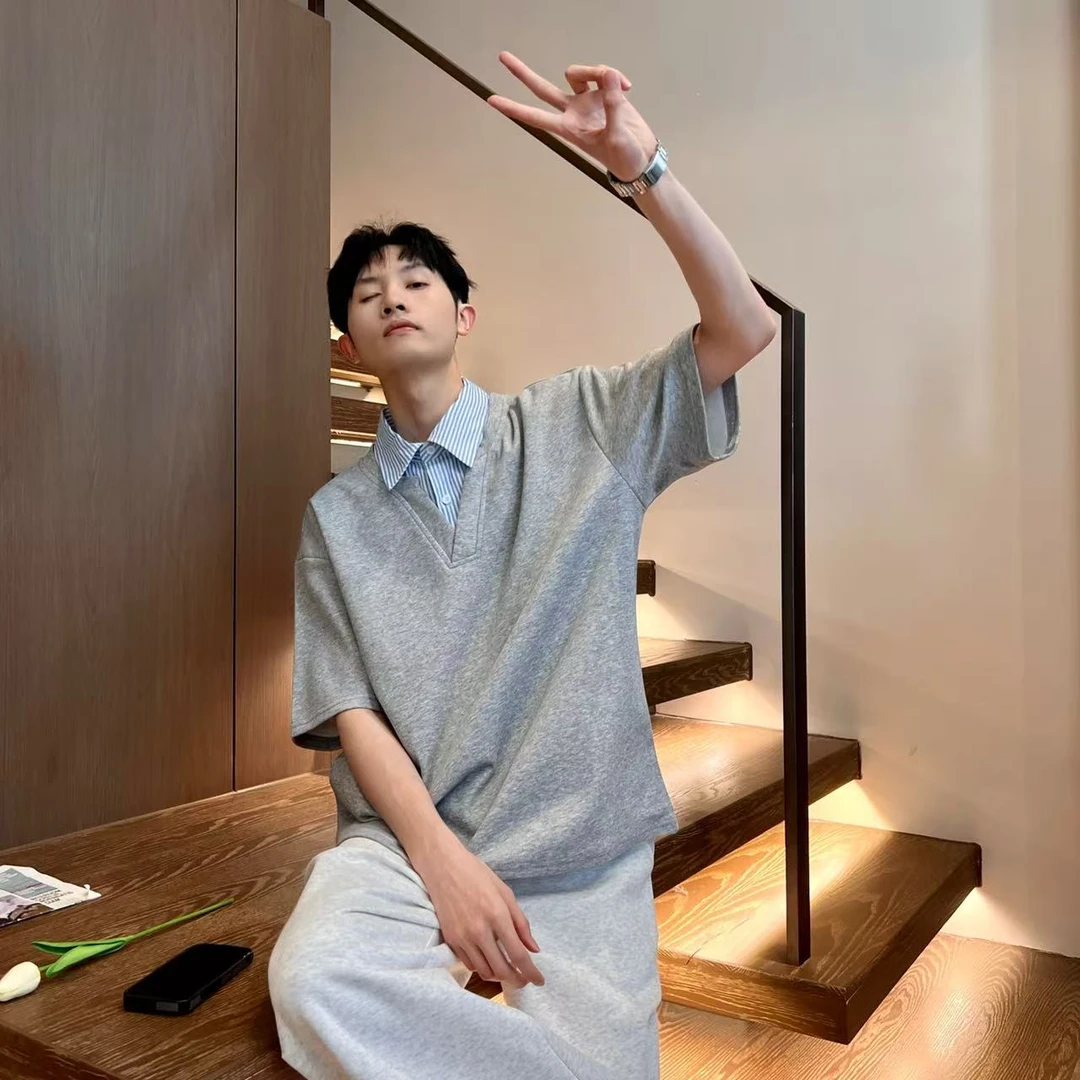 夏季潮流设计百搭短袖T恤男士休闲宽松学院风假两件纯色日系半袖