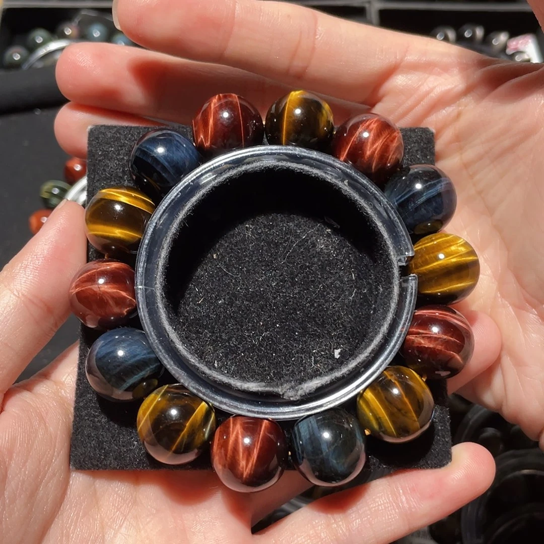 欣***慧木变石（虎睛石）未镶嵌手链