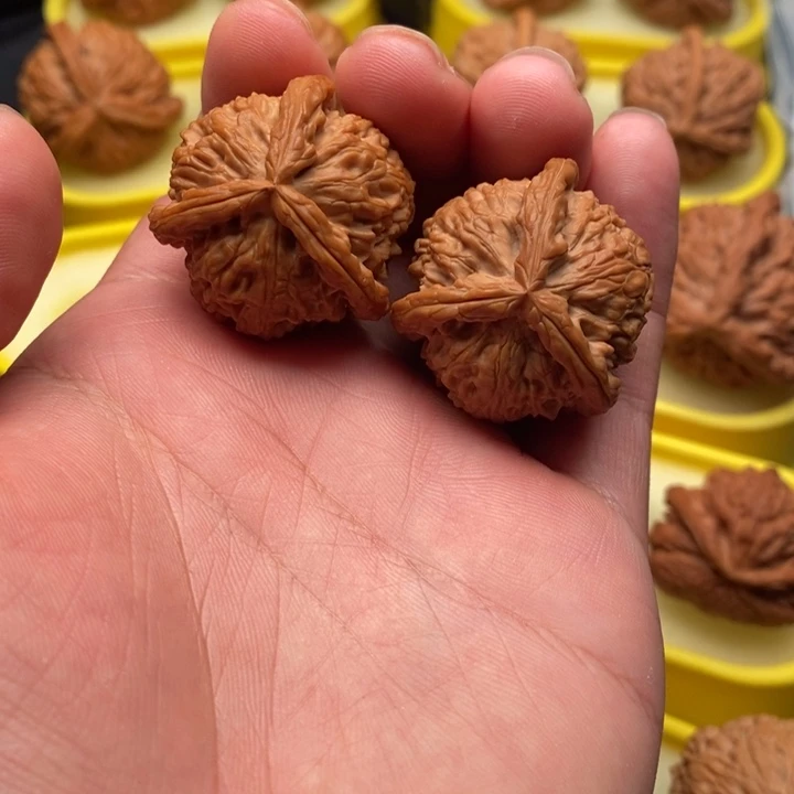 把件文玩核桃35白奔