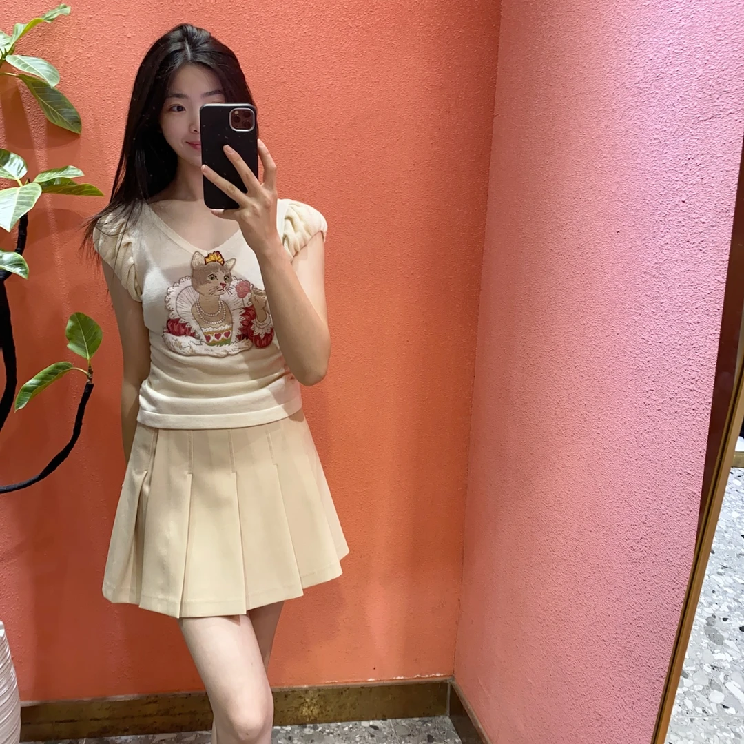 （默茗服装）贵妇猫咪针织上衣