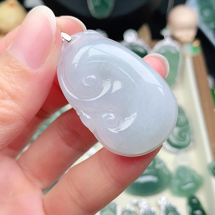 颈饰未镶嵌翡翠吊坠