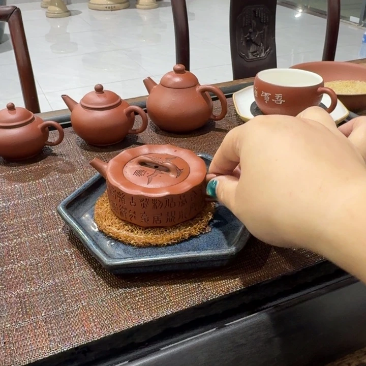 龍***語紫砂茶壶精工暮古巨轮