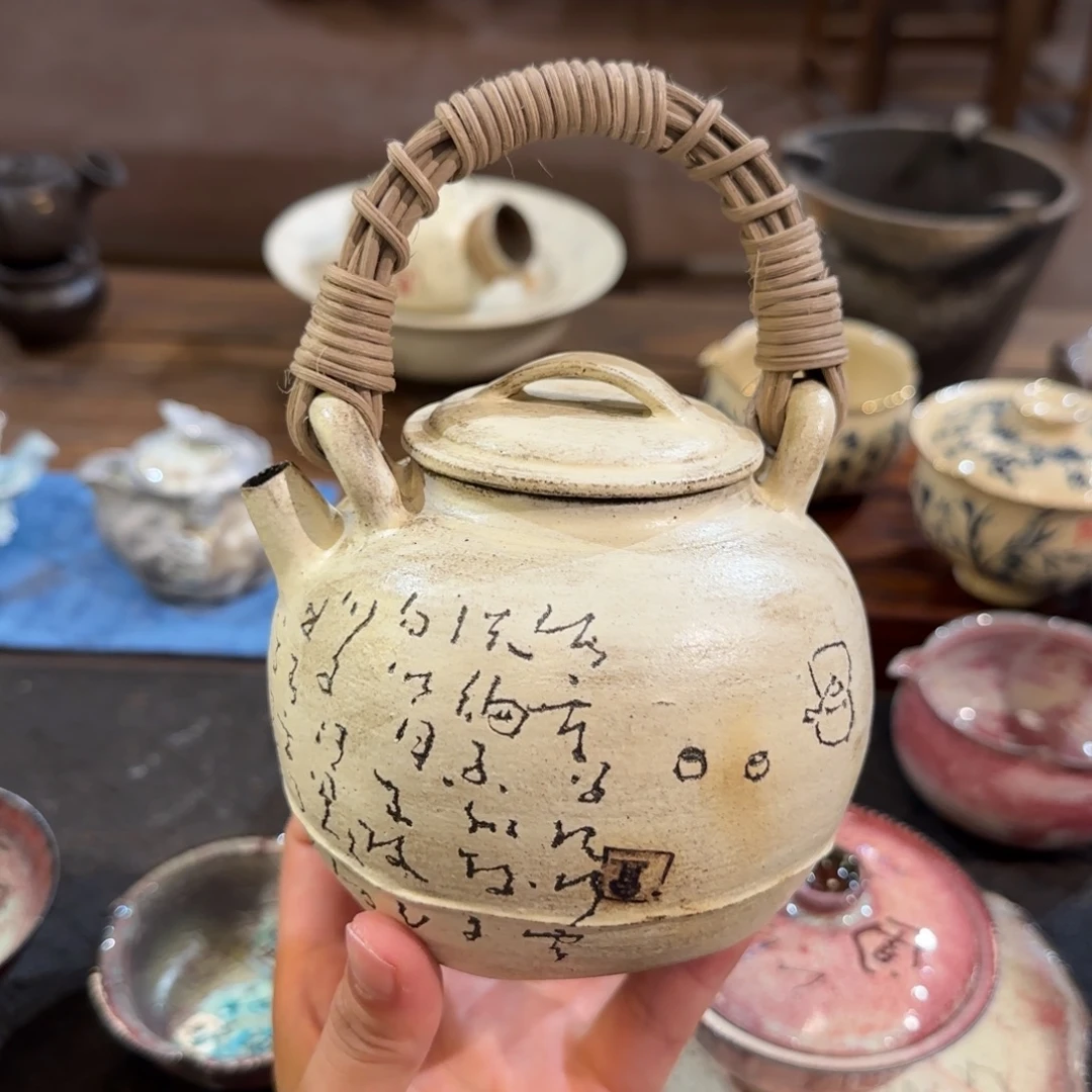 景德镇手作器皿了