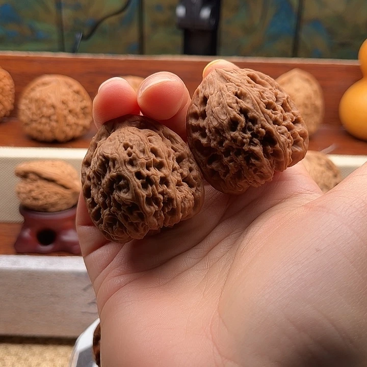 柯***生文玩核桃把件南疆石