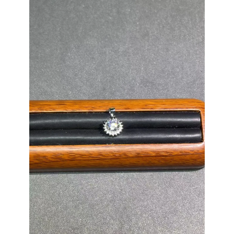 a6219白托满镶太阳花吊坠多样发