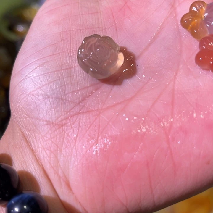 赤***白玛瑙/玉髓未镶嵌珠宝奇石