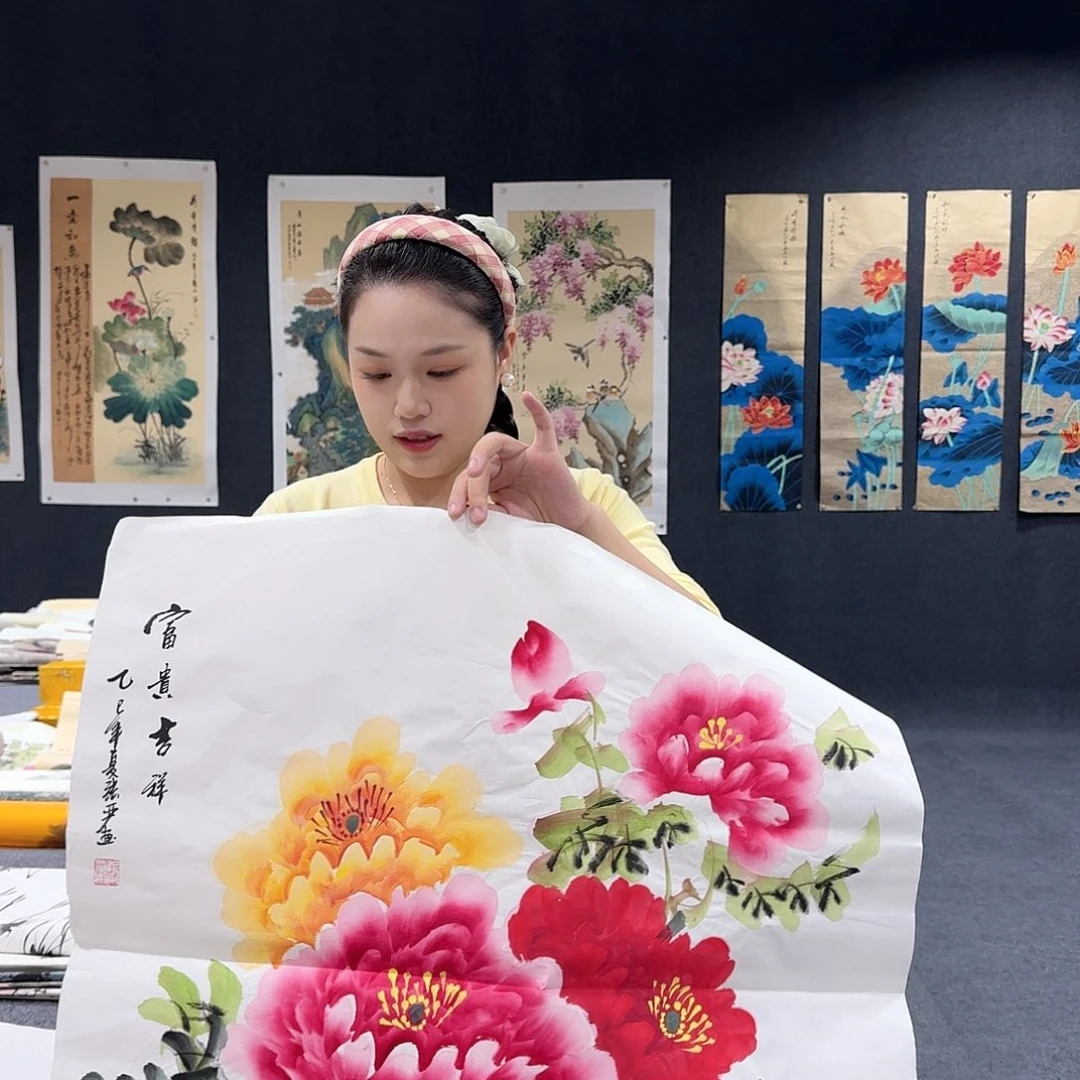 国画非常精美的一副作品