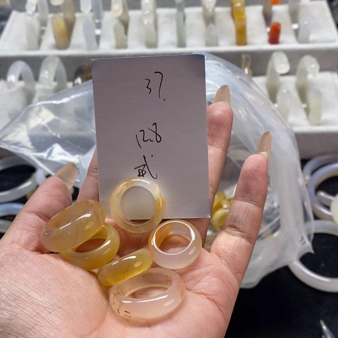 手镯玛瑙/玉髓未镶嵌37