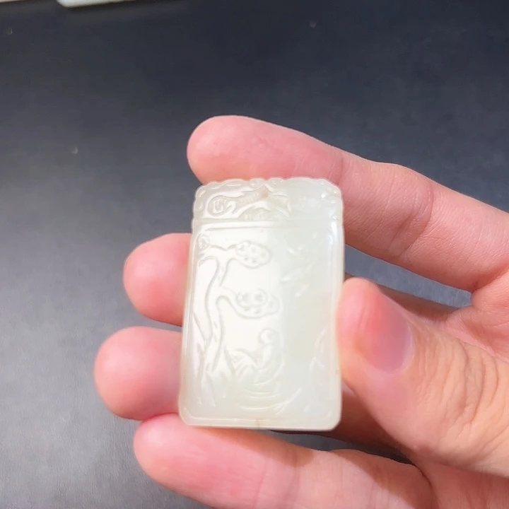 和田玉挂件未镶嵌灰*牛