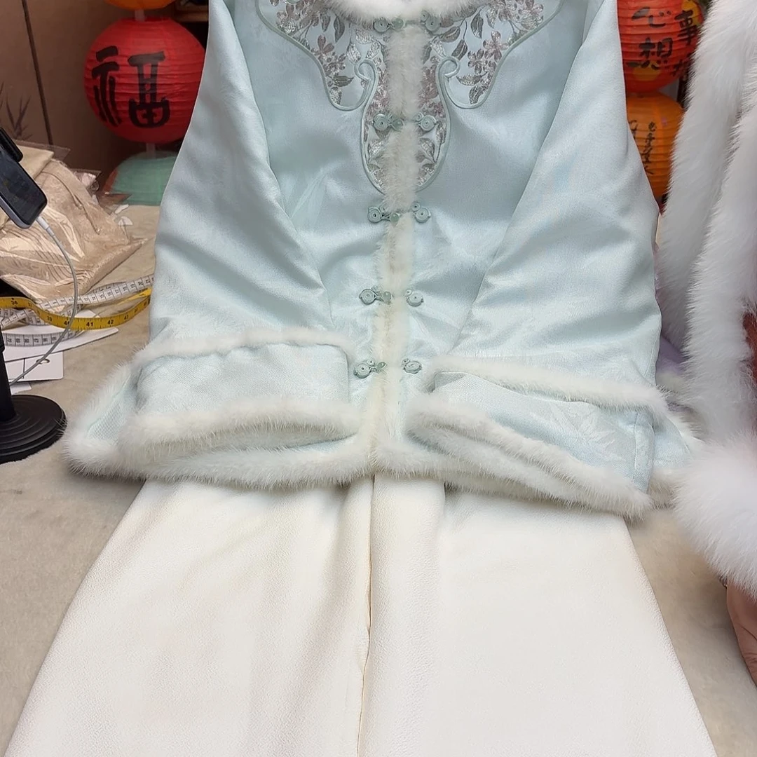 刺绣100胸围对襟棉衣，63衣长