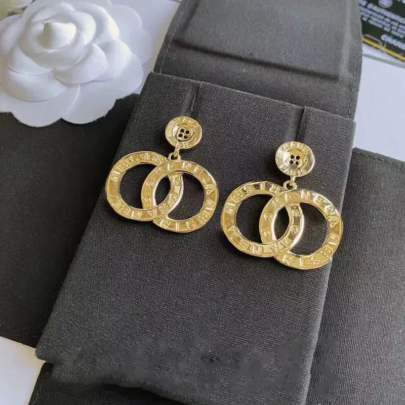 钛钢耳饰 2025经典耳饰欧美风经典金色优雅高级款