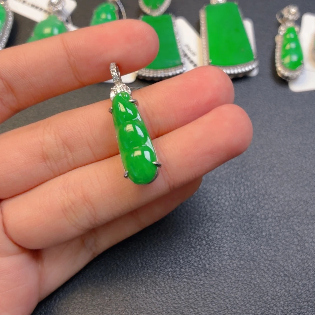 翡翠银S925镶嵌颈饰