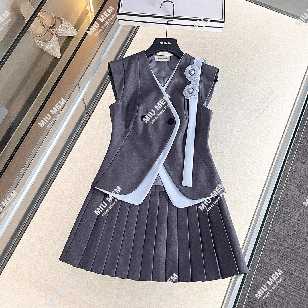 套装女2025夏季领背心马甲上衣+百褶半身裙套装