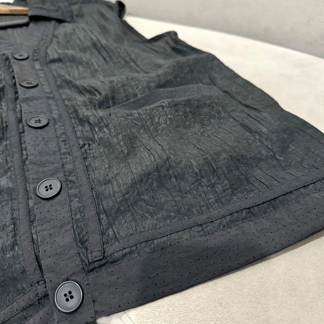 潮牌INS小众时尚拼接夏季轻薄透气无袖衬衫男士休闲褶皱坎肩上衣