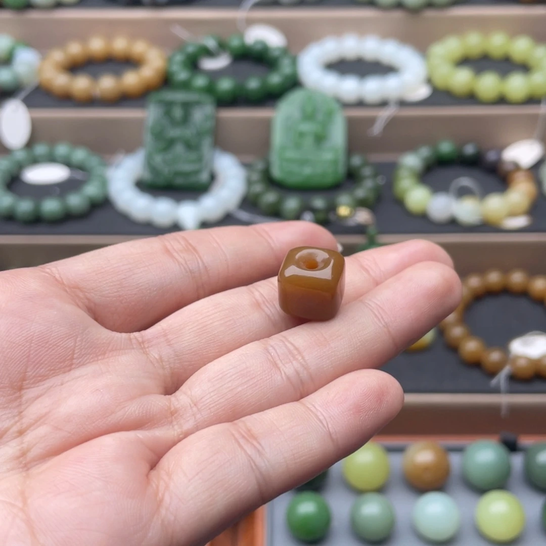 用***洎和田玉未镶嵌手链12