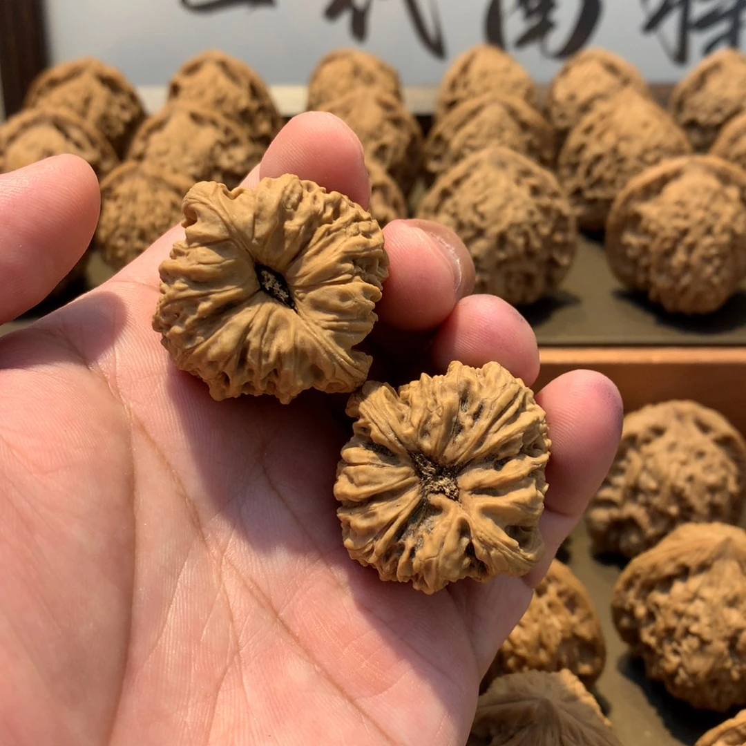 V***2吊坠文玩核桃南将石村将