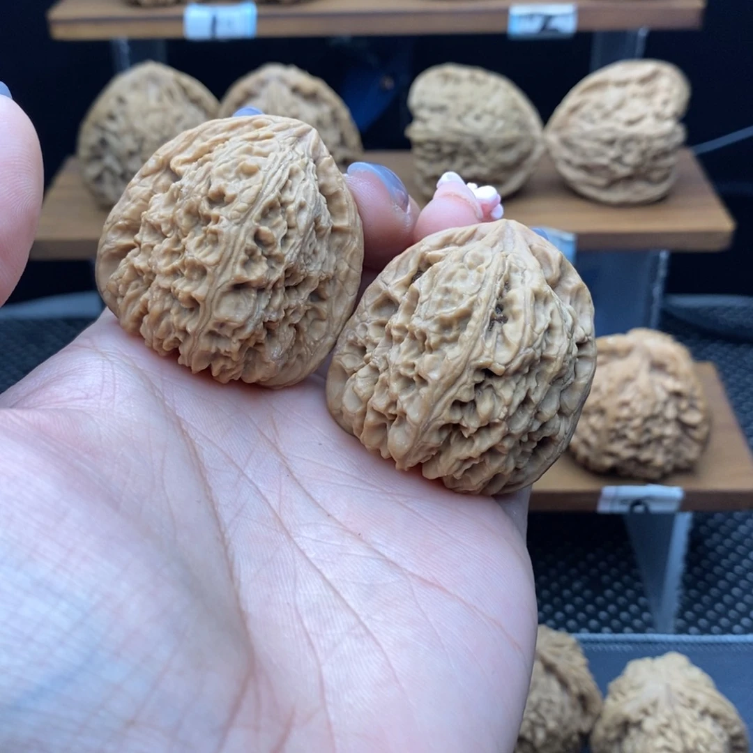 湖***器文玩核桃吊坠南疆