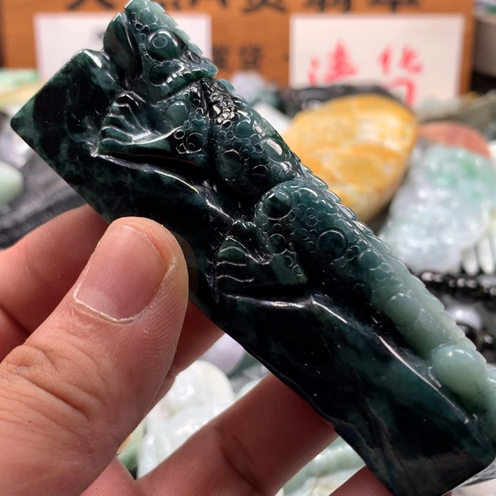 翡翠未镶嵌颈饰保真天然a货翡翠