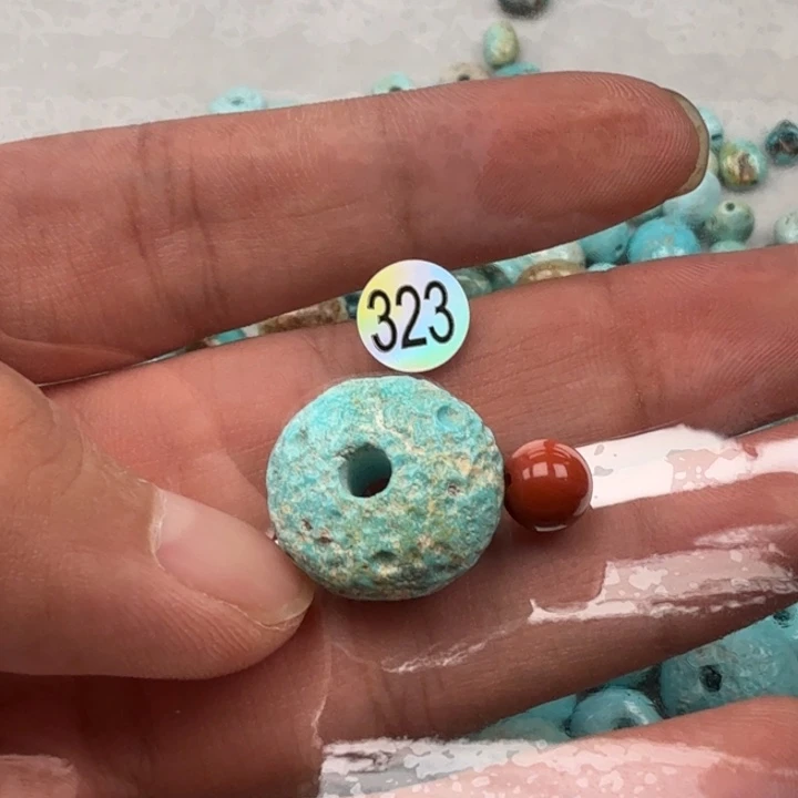 南红玛瑙未镶嵌珠宝奇石