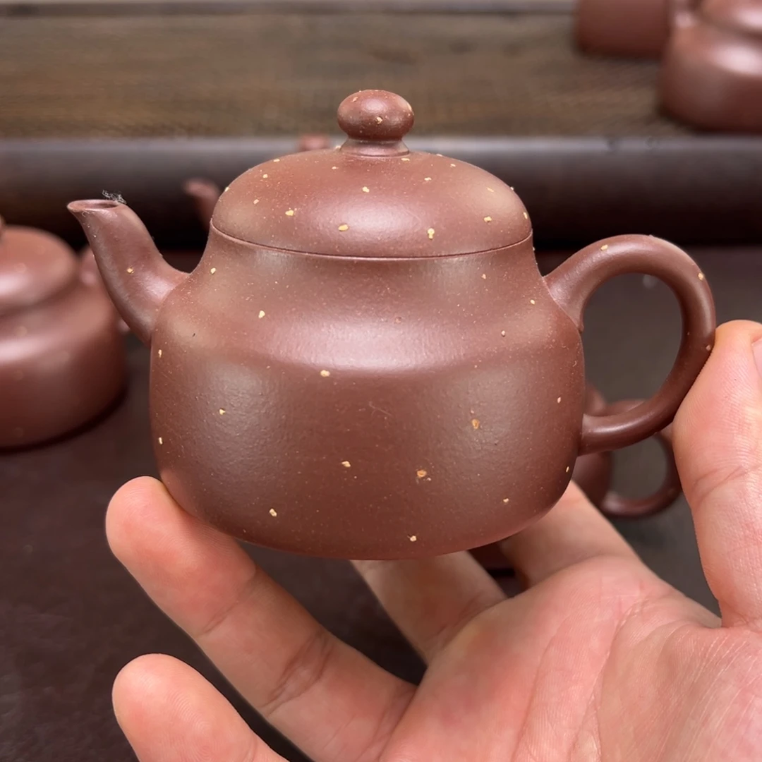 茶壶紫砂汽修厂和机械设备