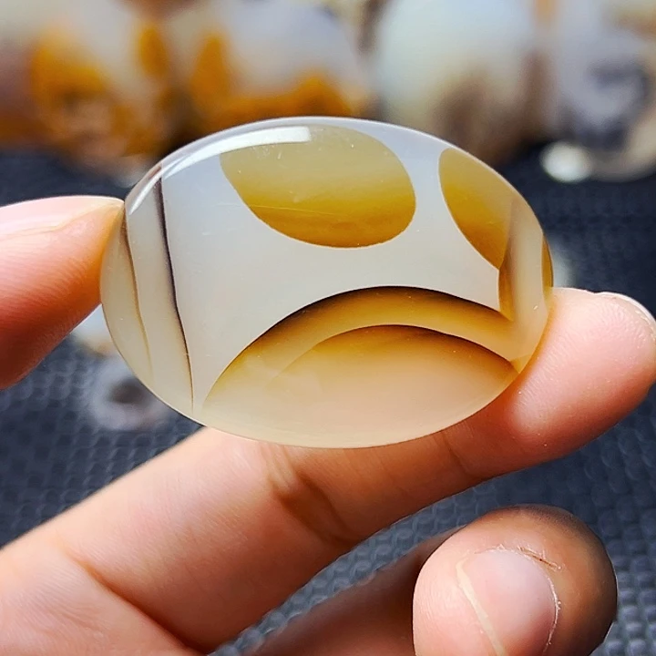 玛瑙/玉髓未镶嵌珠宝半成品