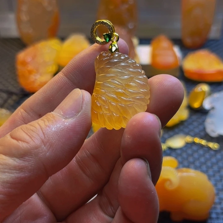 玉***锦石英质玉旦面未镶嵌