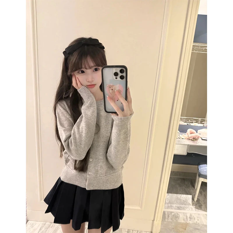 韩系学院风时尚套装设计感小众洋气针织长袖上衣高腰a字半身裙潮