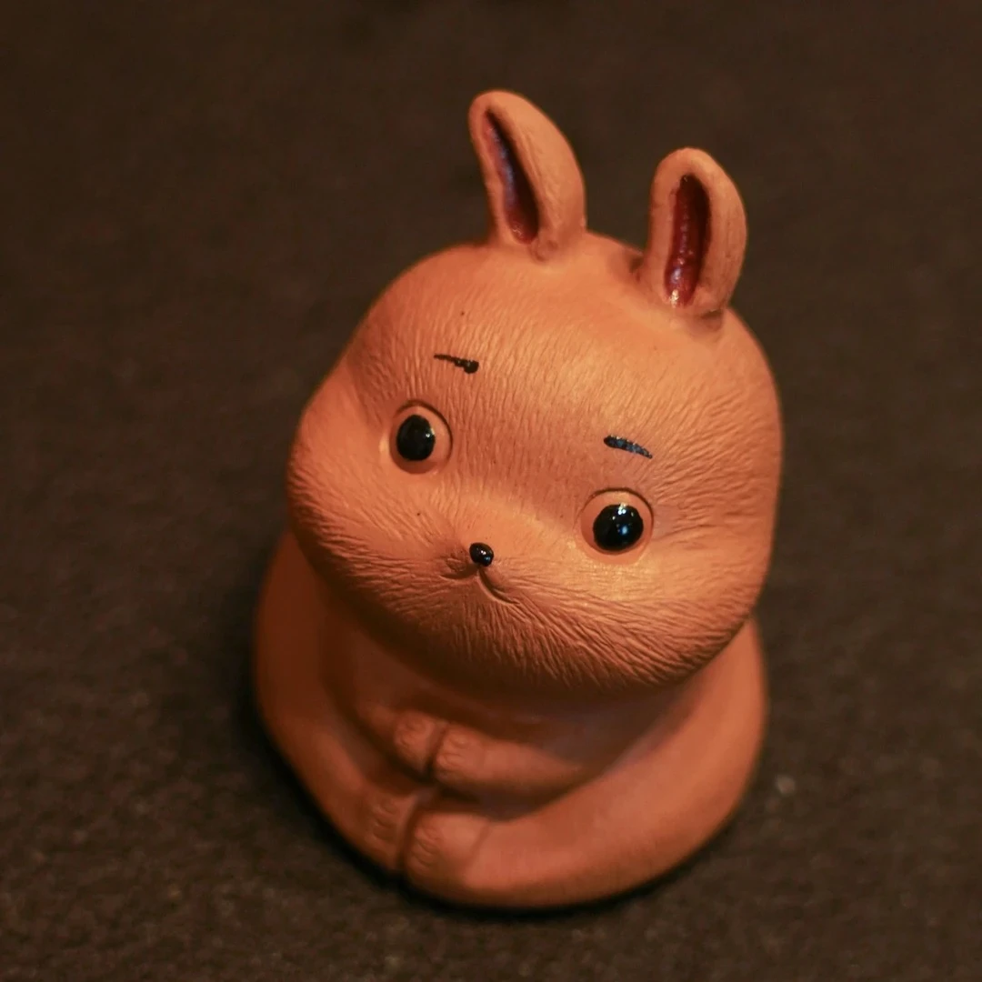 黄金段兔子摆件