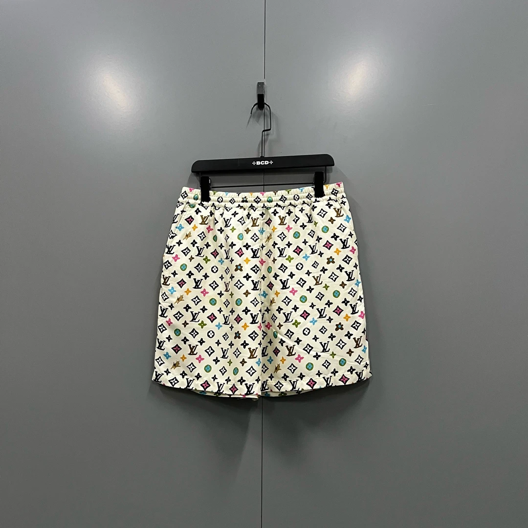 99新 LouisVuitton/路易威登 ab116 020853 满印真丝短裤 48码