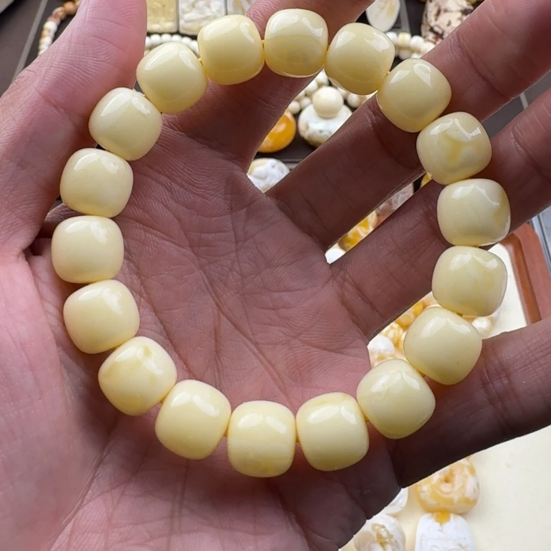 琥珀未镶嵌裸石蜜蜡