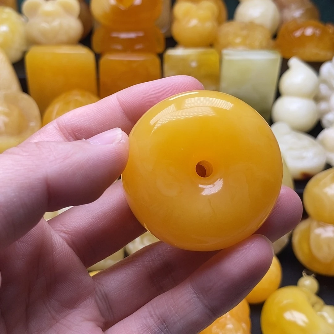 琥珀颈饰未镶嵌琥珀蜜蜡吊坠
