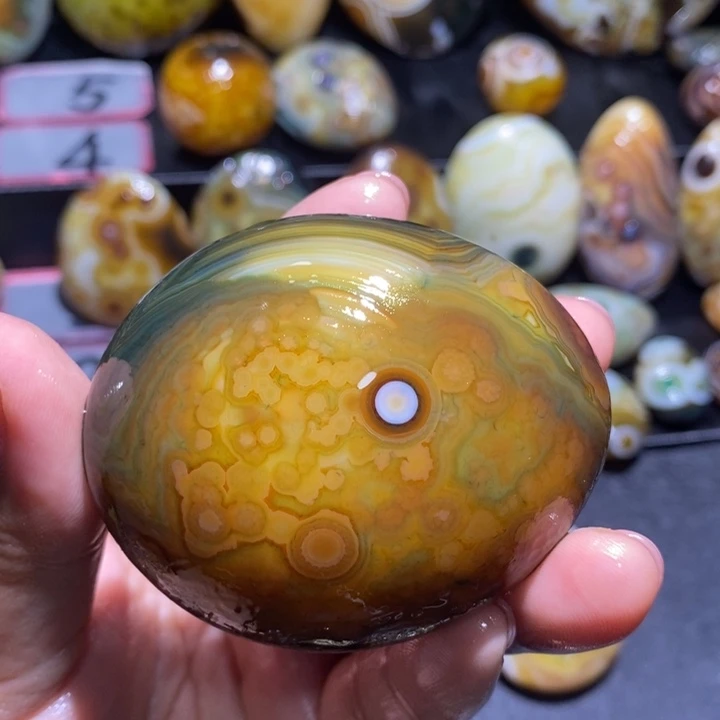 玛瑙/玉髓未镶嵌珠宝半成品154