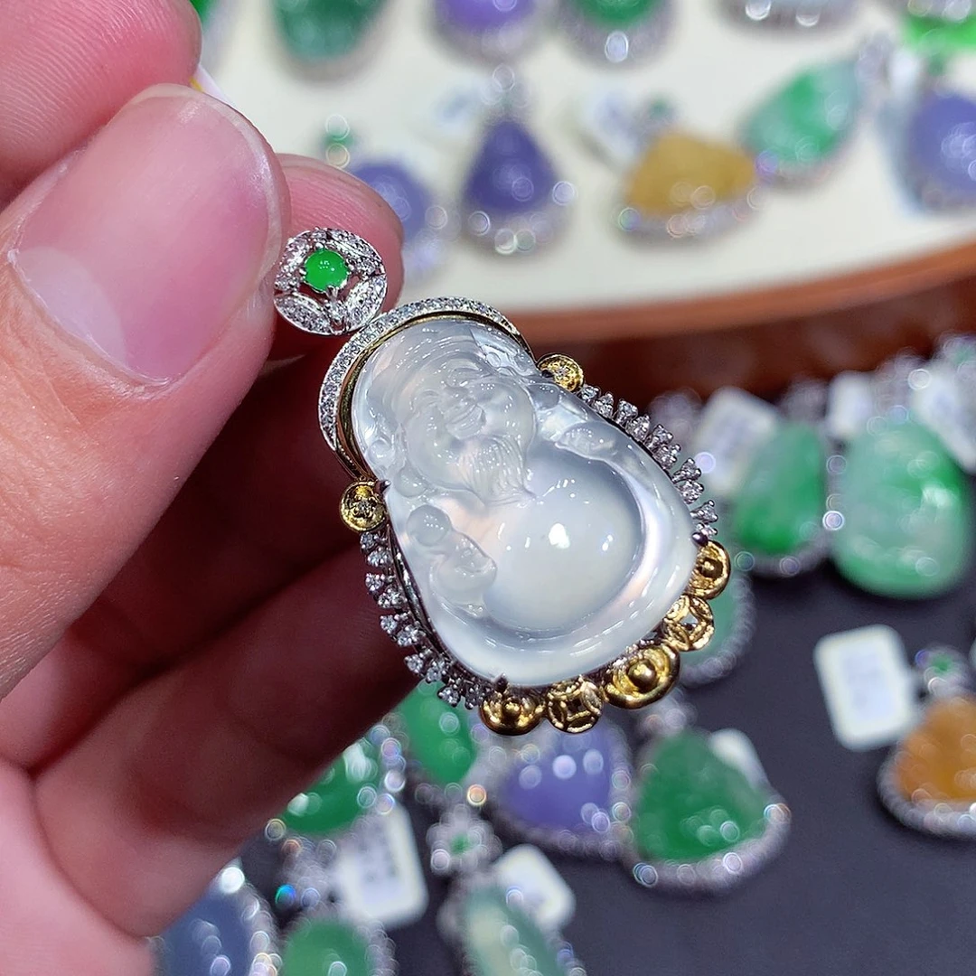 翡翠吊坠(不含链)18K金镶嵌