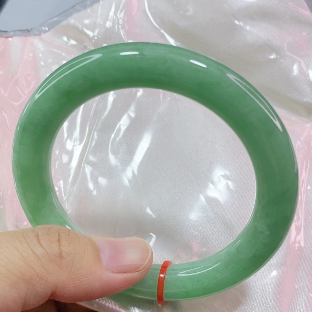 未镶嵌手镯翡翠56圈口圆条完整