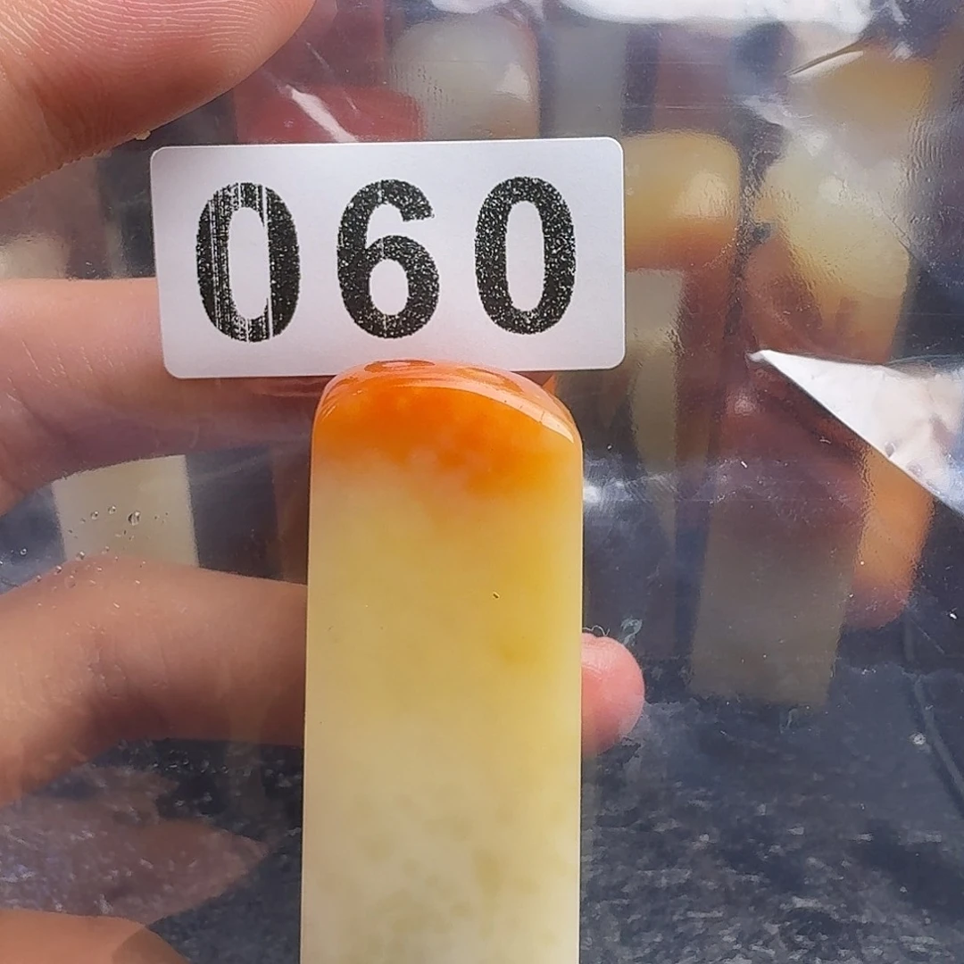 老挝石用****8kklllmkkklkmm