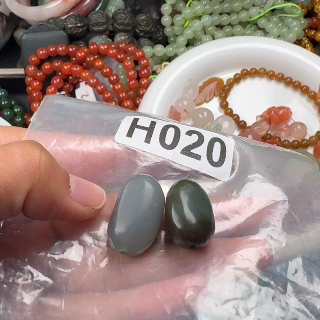 和田玉未镶嵌珠宝奇石