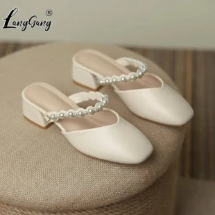 气质珍珠包头凉拖鞋女时尚外穿2025夏季新款粗跟仙女风法式半拖鞋