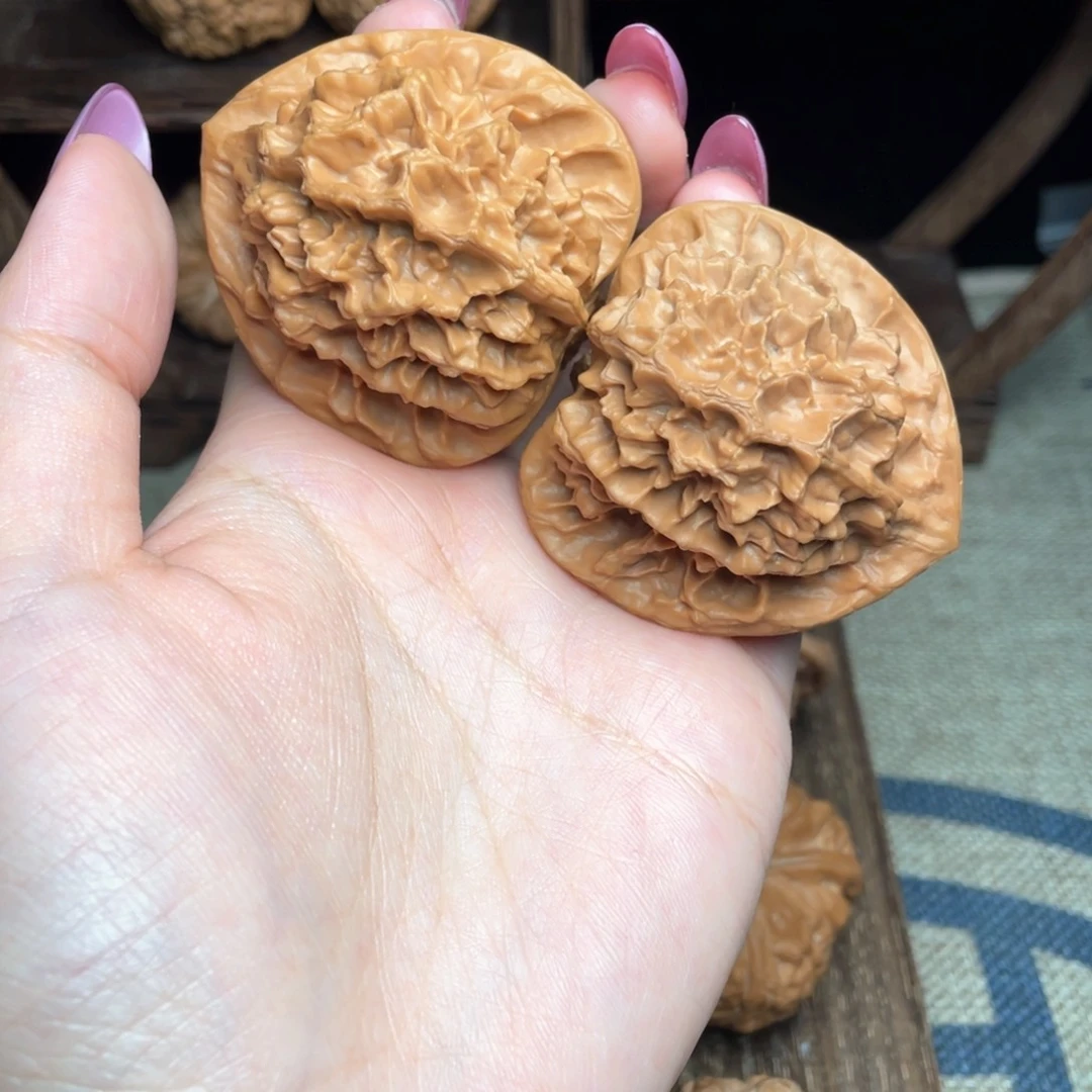 文玩核桃吊坠L48帝王