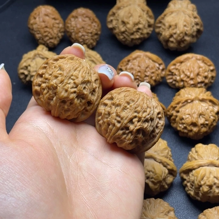 文玩核桃吊坠39全品正磨