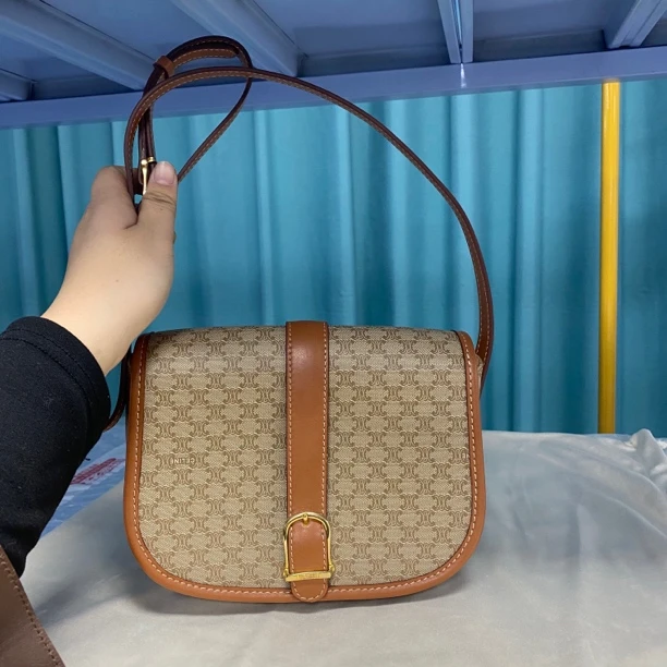 95新 Celine/思琳 兔兔奢欣欣/思琳斜挎包/240313263